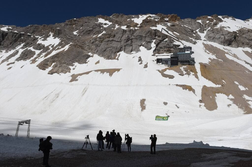 Un activiste environnemental appelait en 2019 à sauver les glaciers en Allemagne.