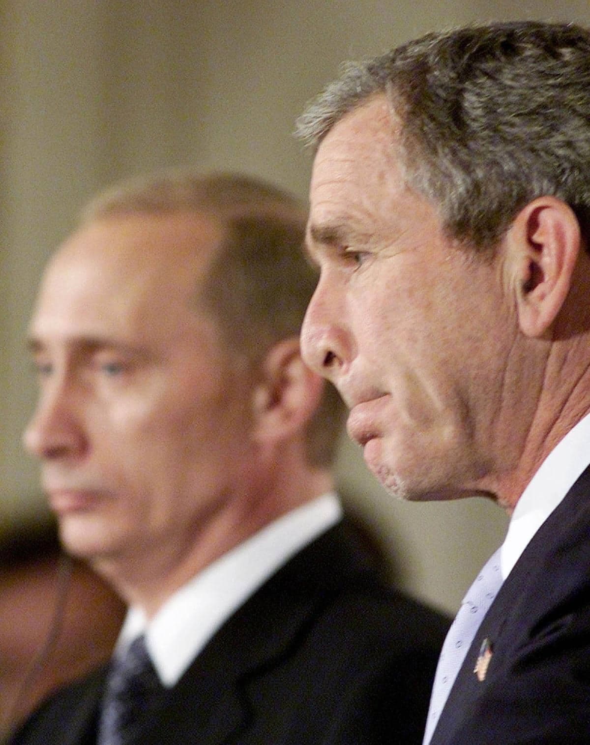 REUTERS/Larry Downing