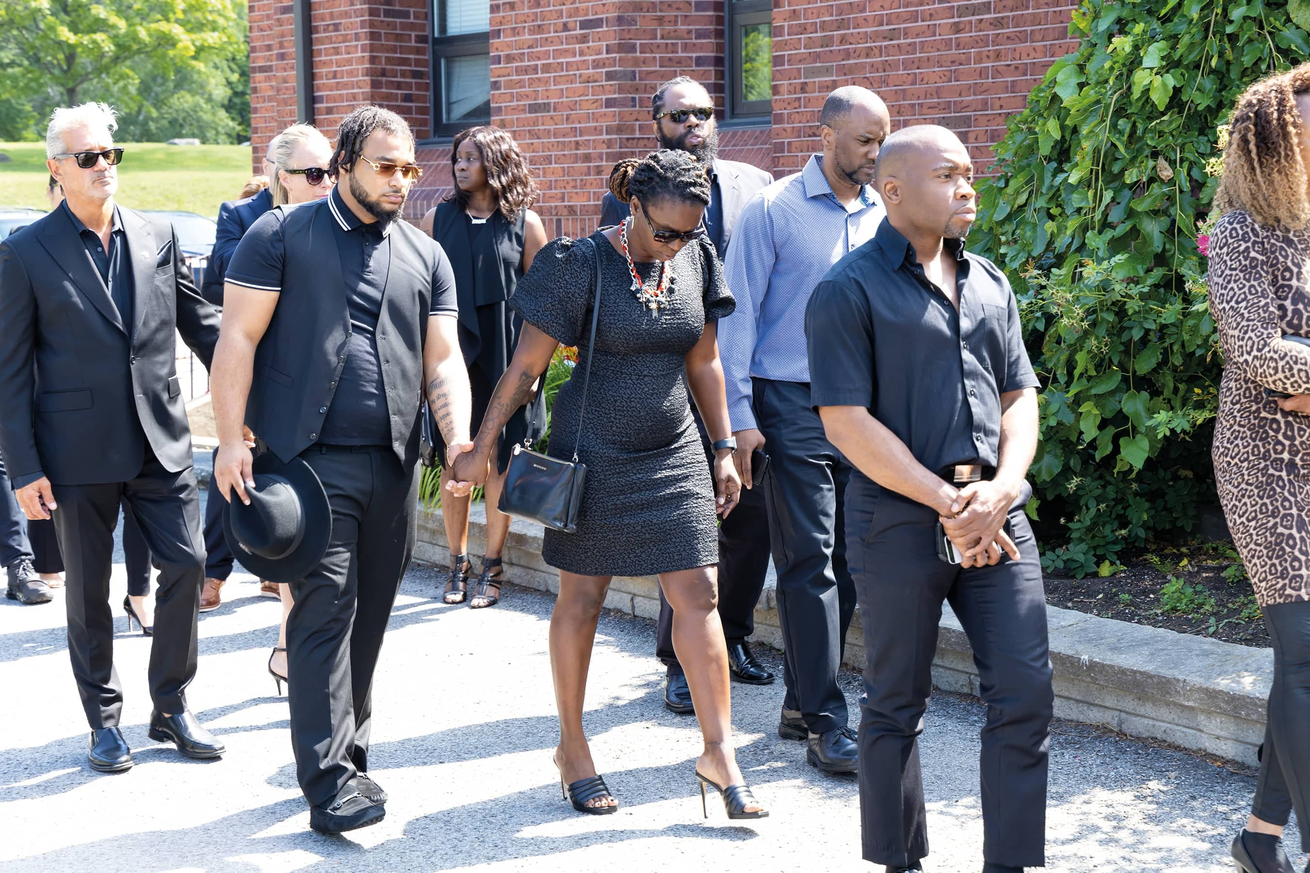 De nombreux amis tenaient à lui dire un dernier au revoir.