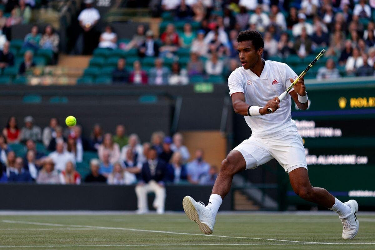Félix Auger-Aliassime s’est incliné devant le septième favori de la classique de Wimbledon, mercredi.