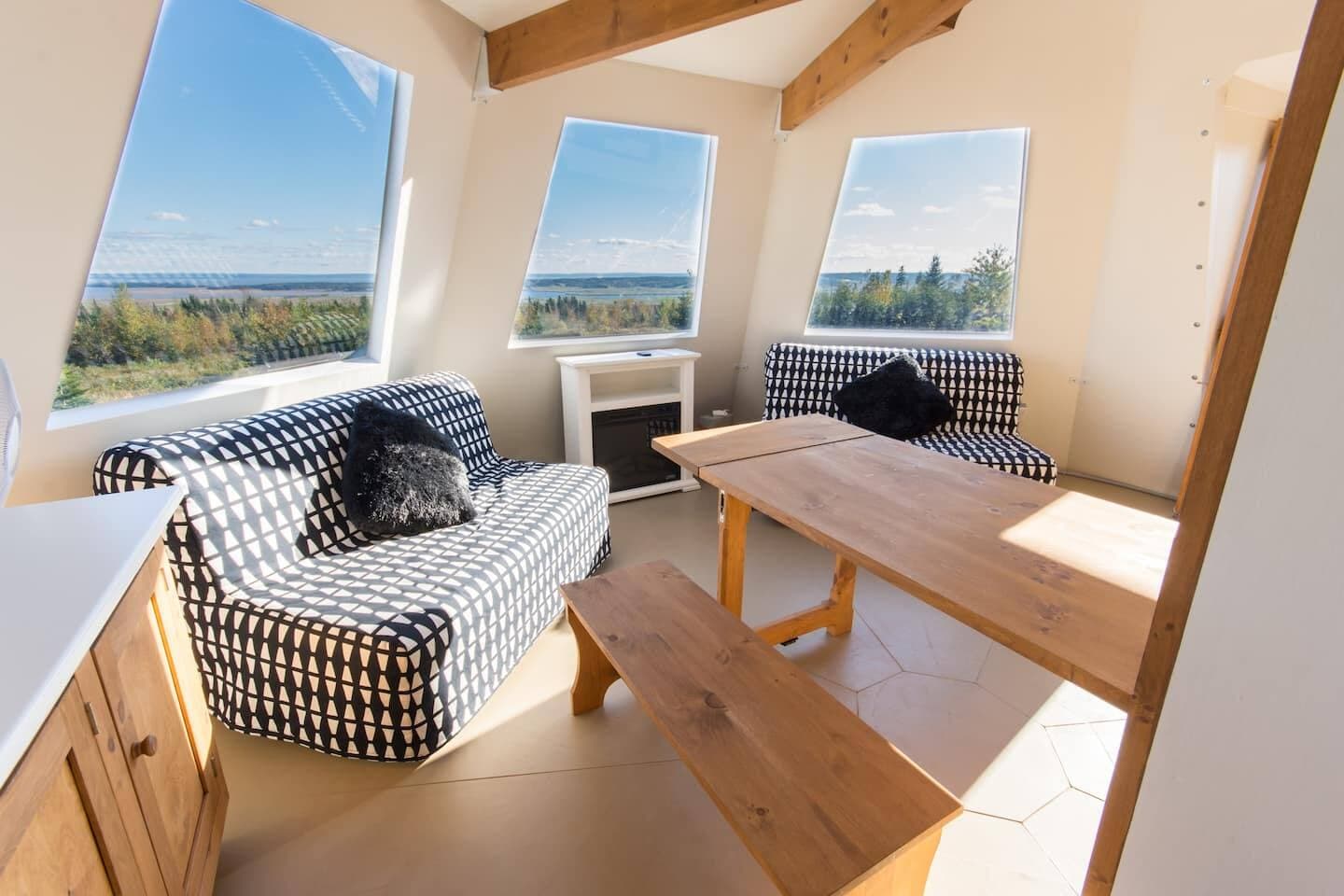 Airbnb