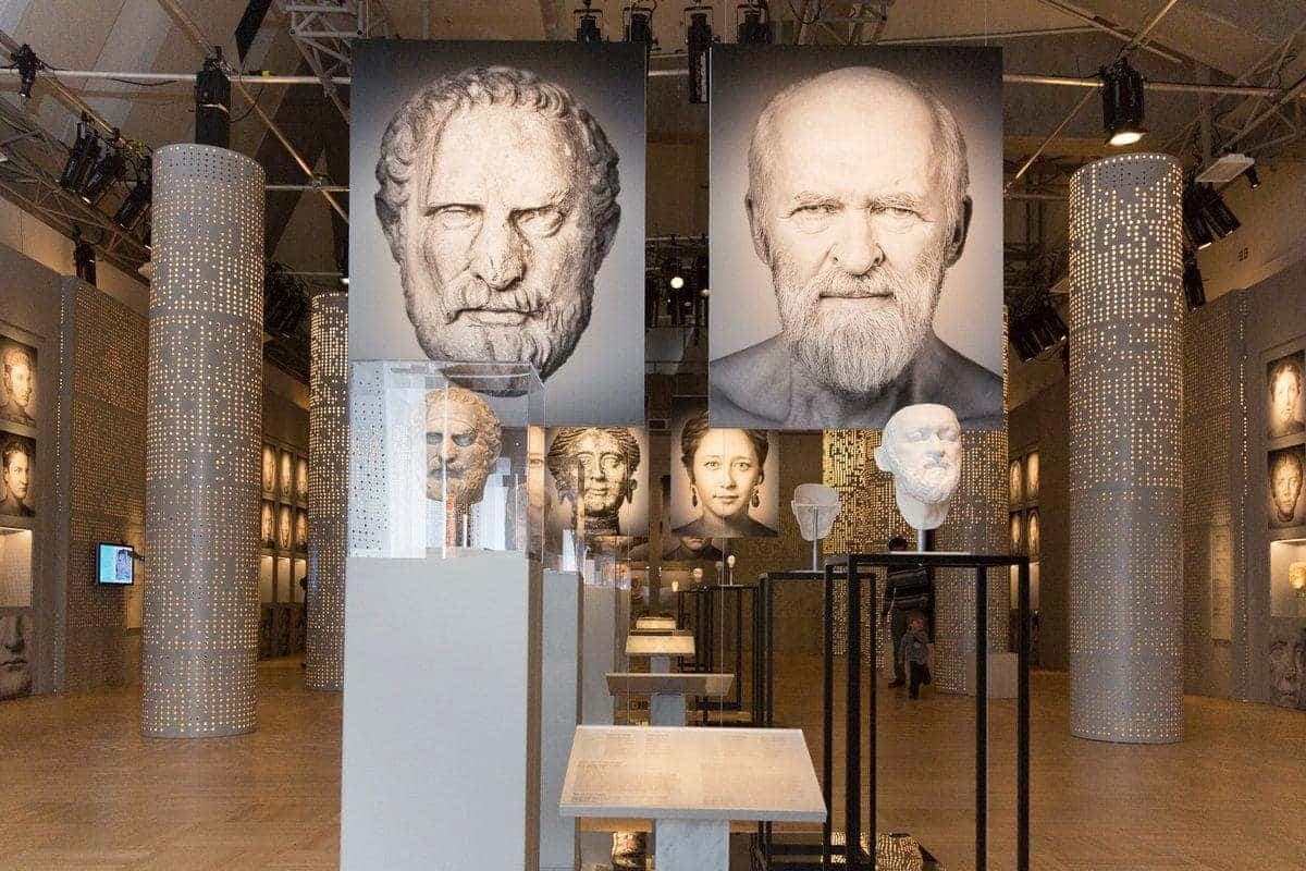 Mon Sosie a 2000 ans au Musée de la civilisation/L'artiste peintre Jean Potvin est le sosie de l'orateur grec Démosthène