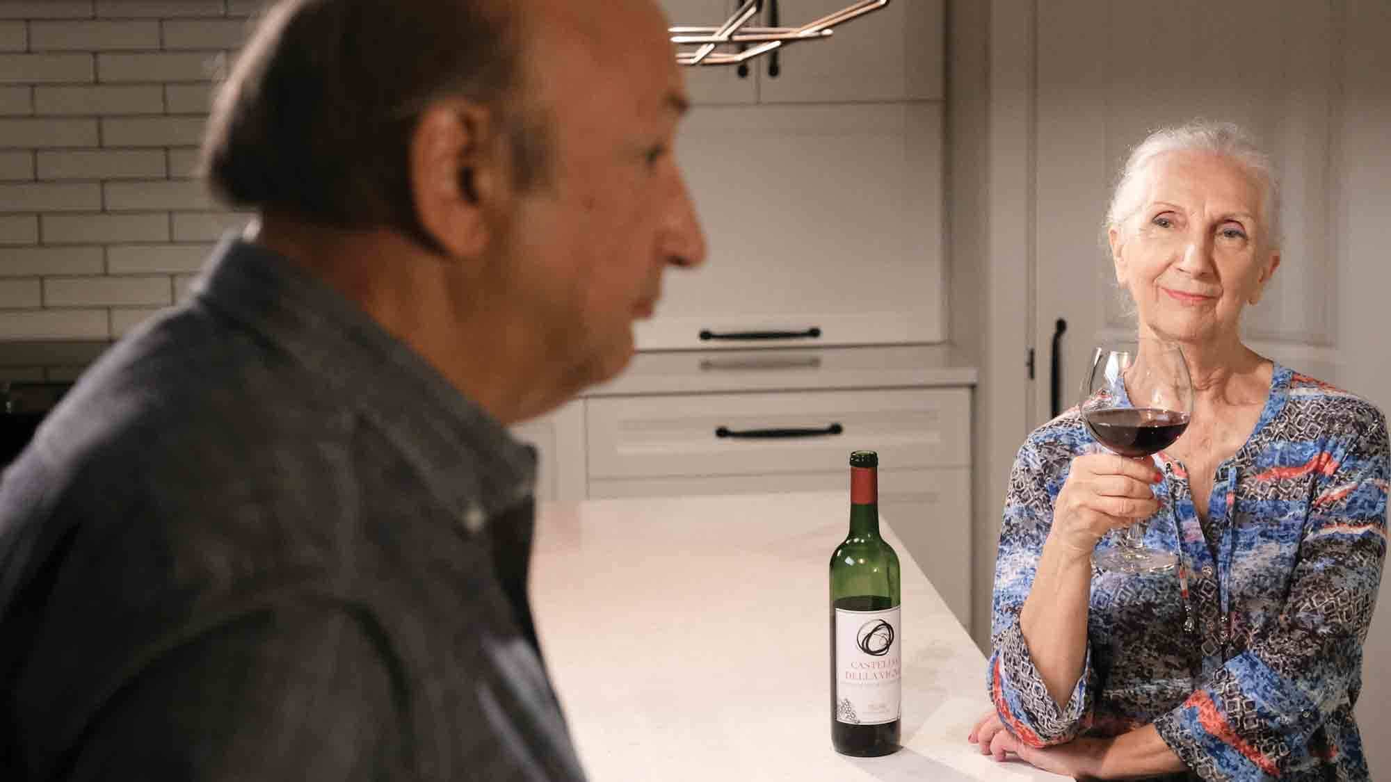 Léopold (Claude Prégent) acceptera-t-il l’offre de Francine (Muriel Dutil)?