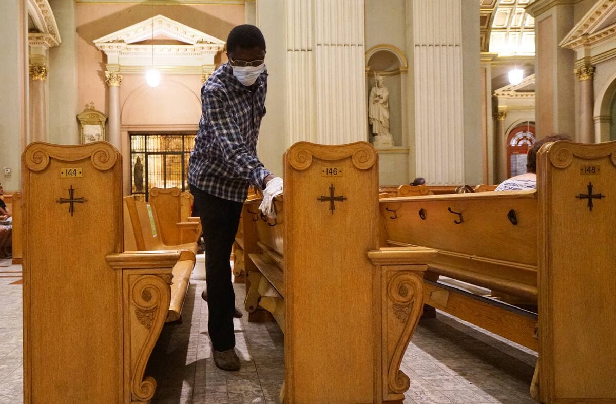 Photo Agence QMI, MARIO BEAUREGARD