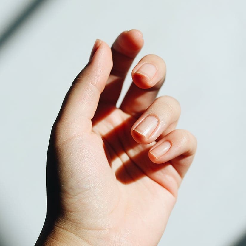 Manucure minimaliste tendance