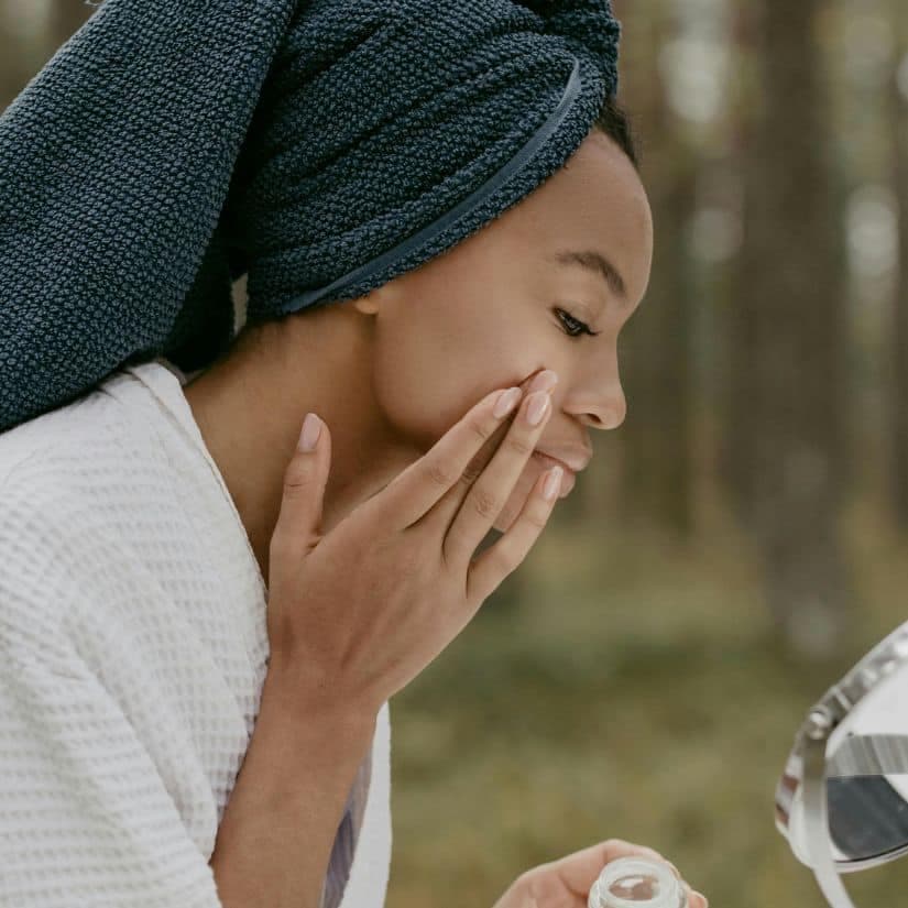 Crèmes de nuit pour une peau douce et lumineuse