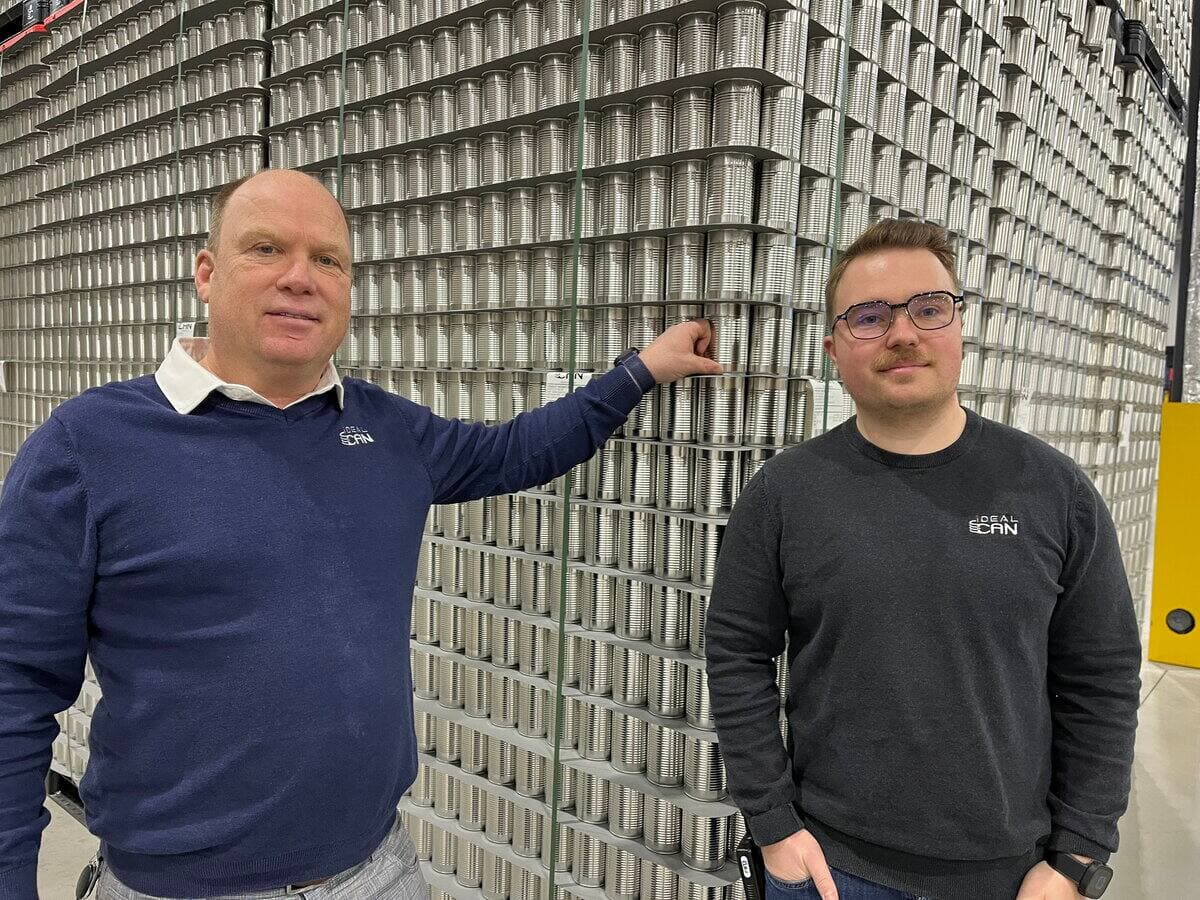 Erick Vachon, président d’Ideal Can, et son fils Jean-Philippe, avec qui il a fondé l’entreprise.