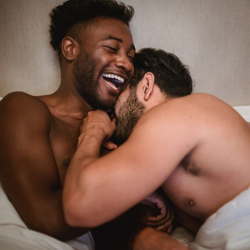 La knismolagnie, une pratique orgasmique insolite