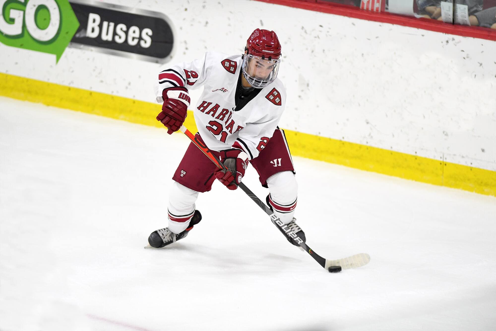 Sean Farrell est le deuxième pointeur des Crimson de Harvard cette saison.