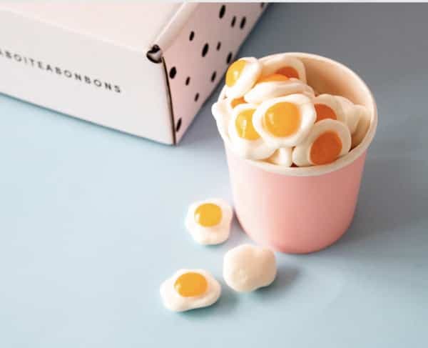 VIA LA BOÎTE À BONBONS