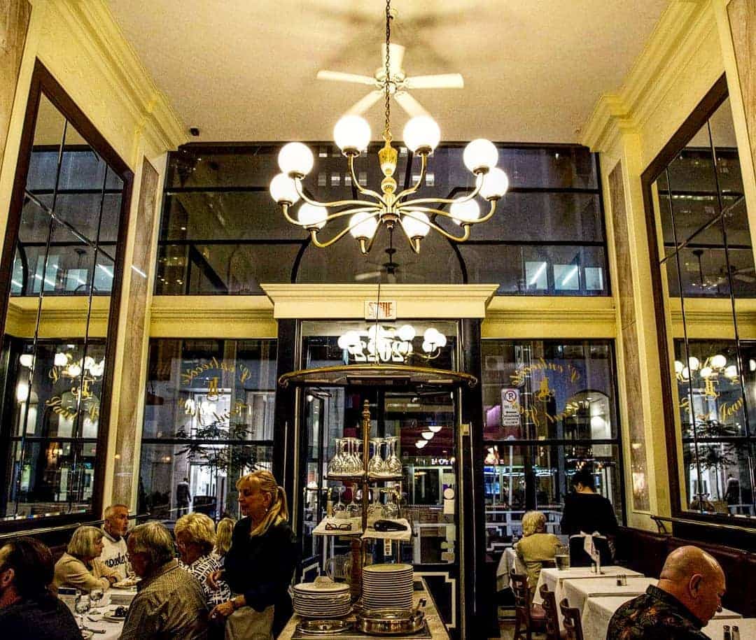 Page Facebook de l'Entrecôte Saint-Jean Montréal