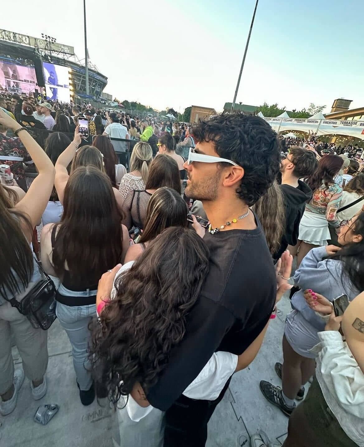 INSTAGRAM / ADAM BENMOUSSA