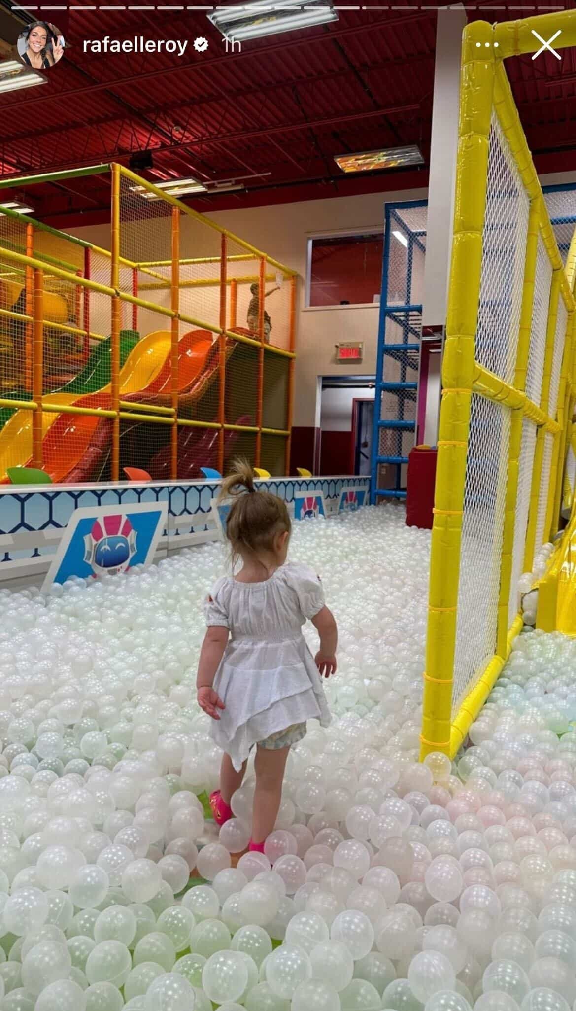 STORY INSTAGRAM / RAFAËLLE ROY