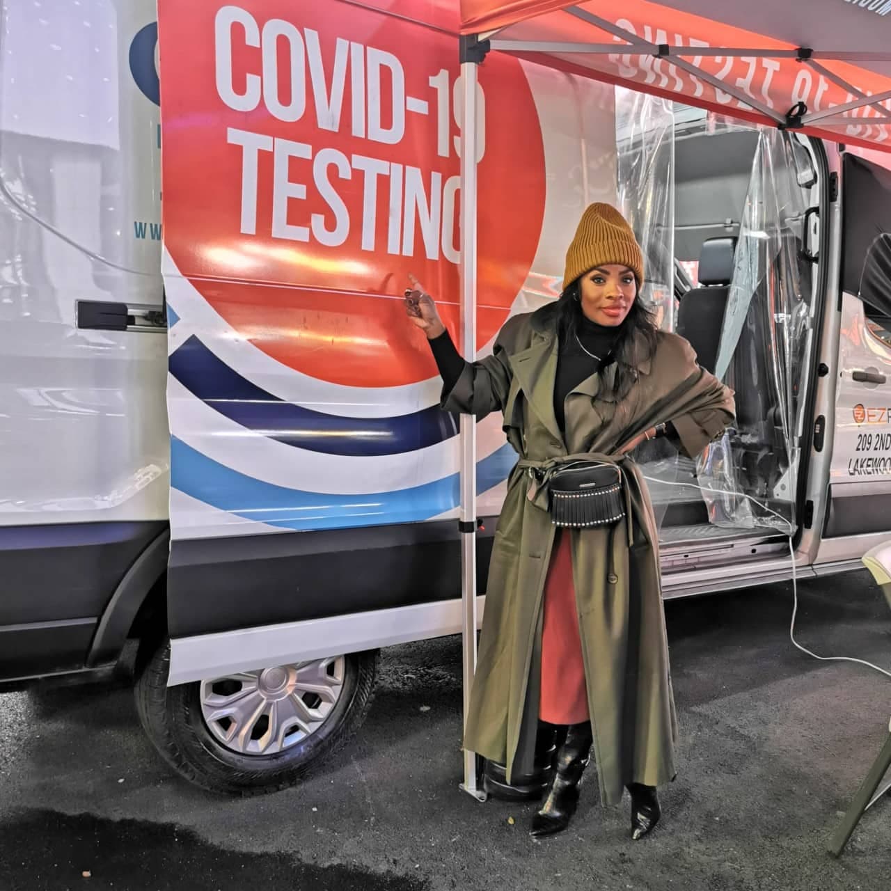 Des caravanes permettent de se faire tester gratuitement un peu partout à New York. C'est essentiel pour le retour au Canada!