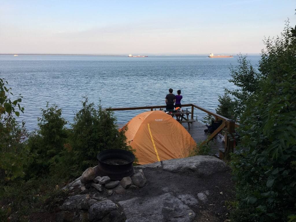 www.camping-falaisesurmer.com