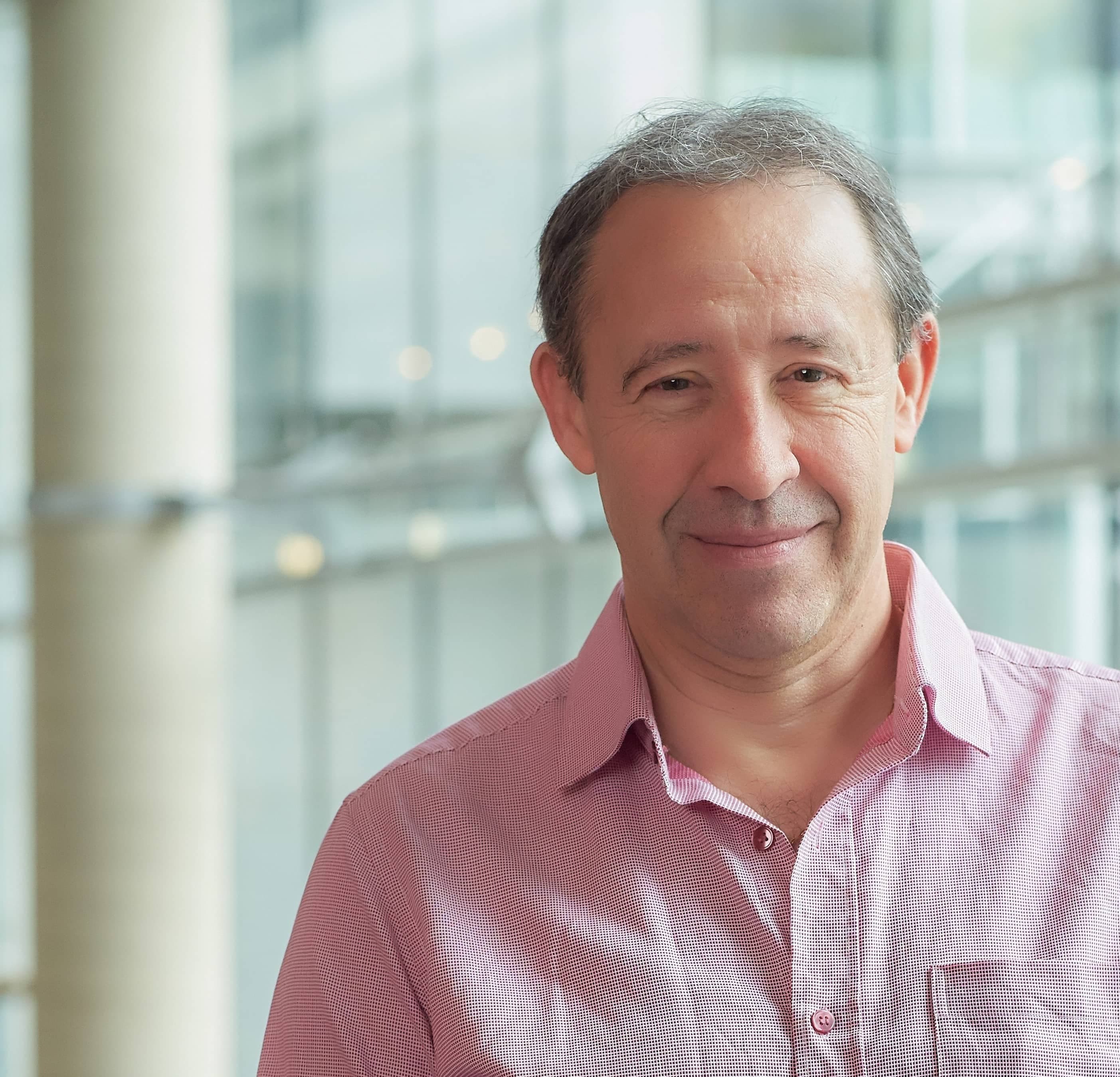 Yann Roche, professeur au Département de géographie de l'UQAM et titulaire par intérim de la Chaire Raoul-Dandurand