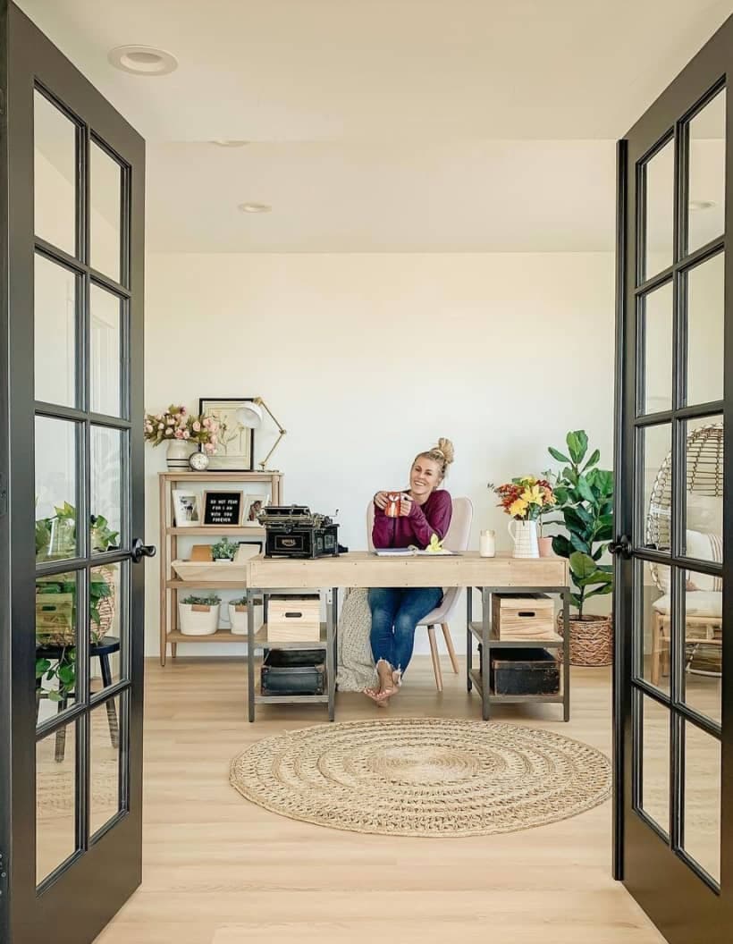 Instagram : @sarahjoyblog