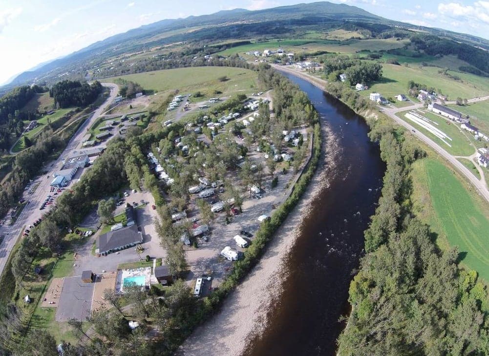 www.campingauborddelariviere.com