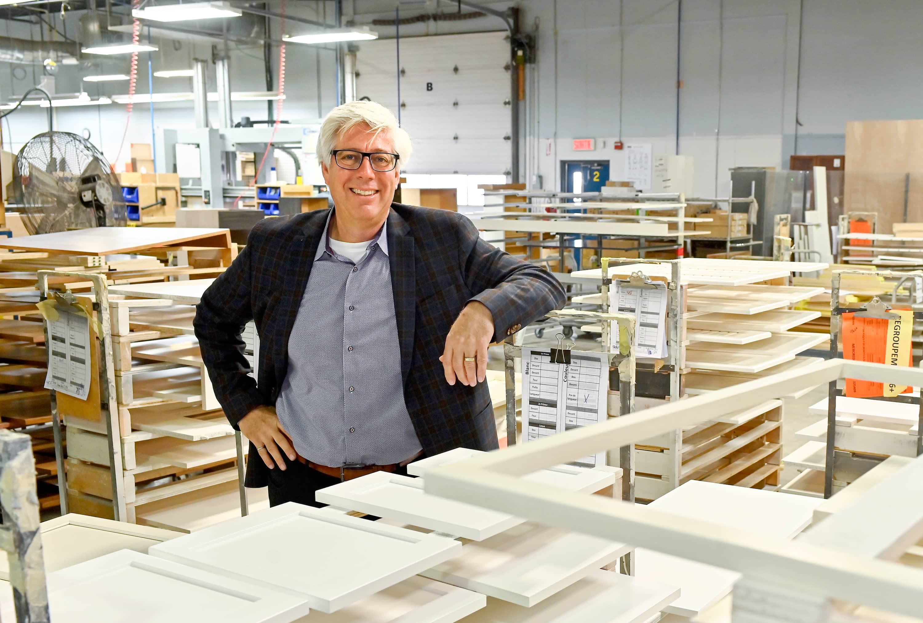 Malgré la crise sanitaire, le PDG de Cabico, Alain Ouzilleau, entreprend un virage numérique avec l’acquisition d’une nouvelle technologie automatisée à son usine de Coaticook, dans les Cantons-de-l’Est.