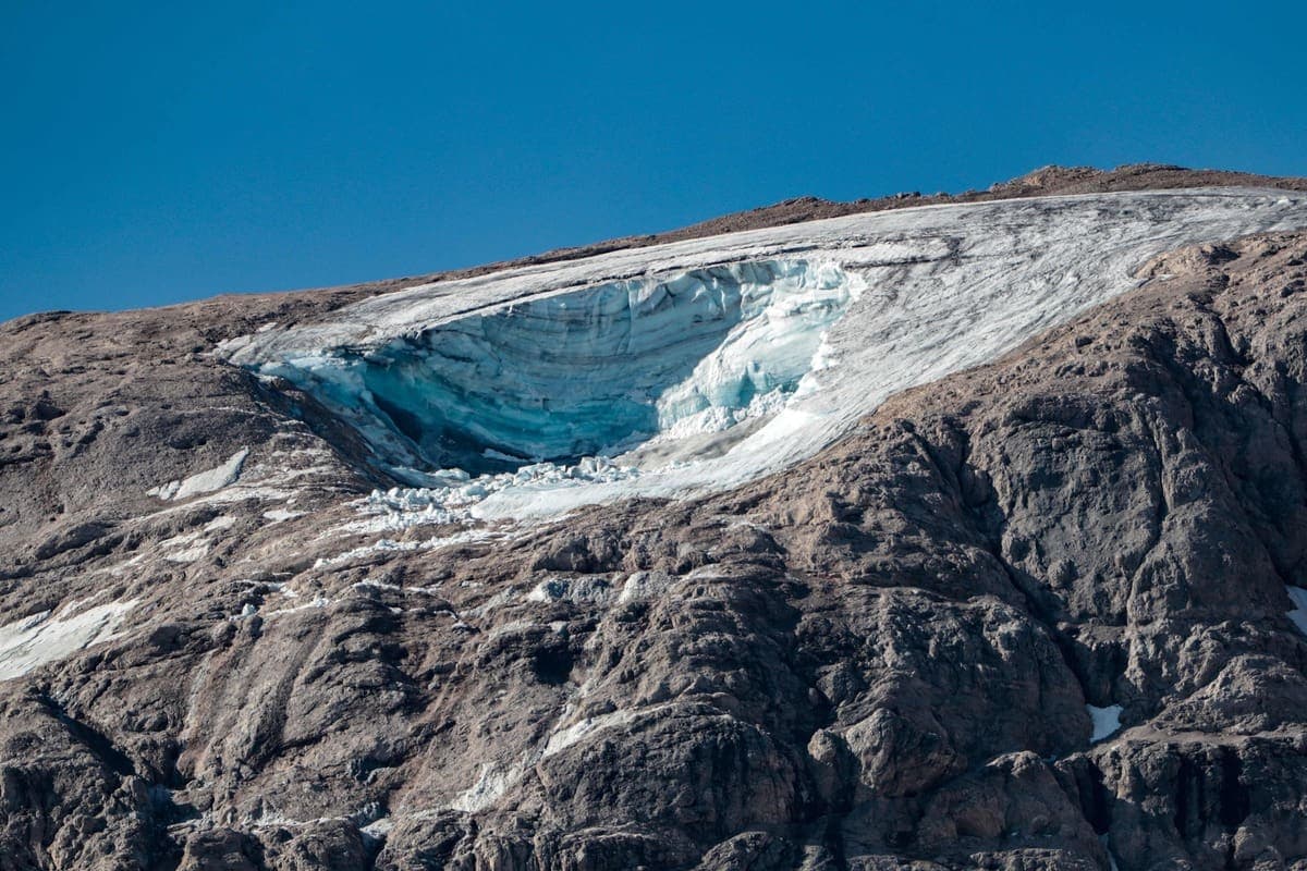 Un glacier des Dolomites, en Italie