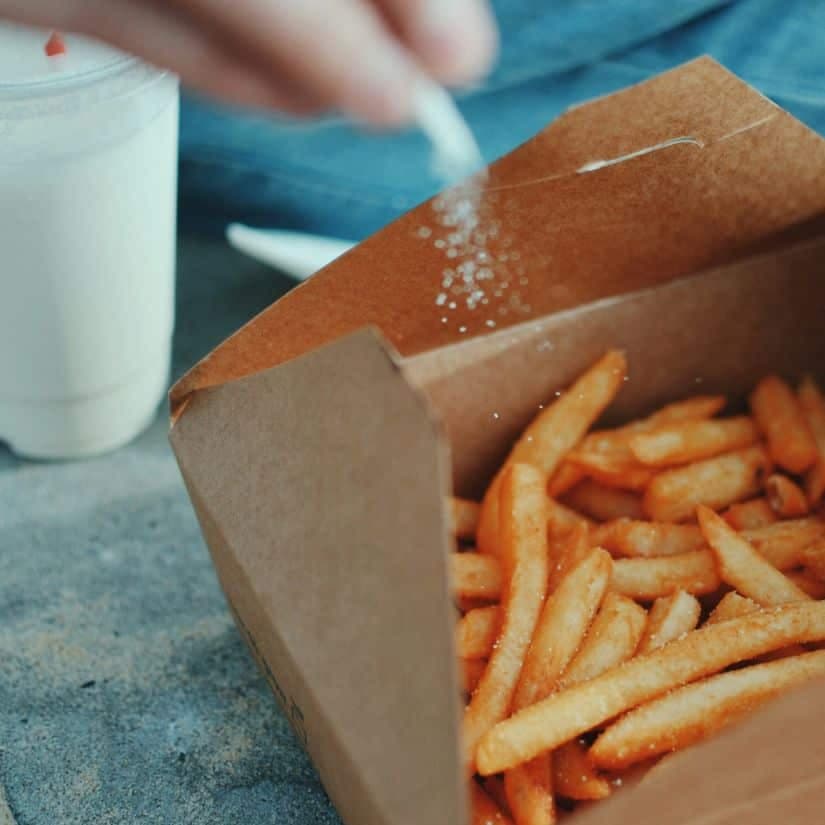 5 signes d'excès de sel dans votre alimentation