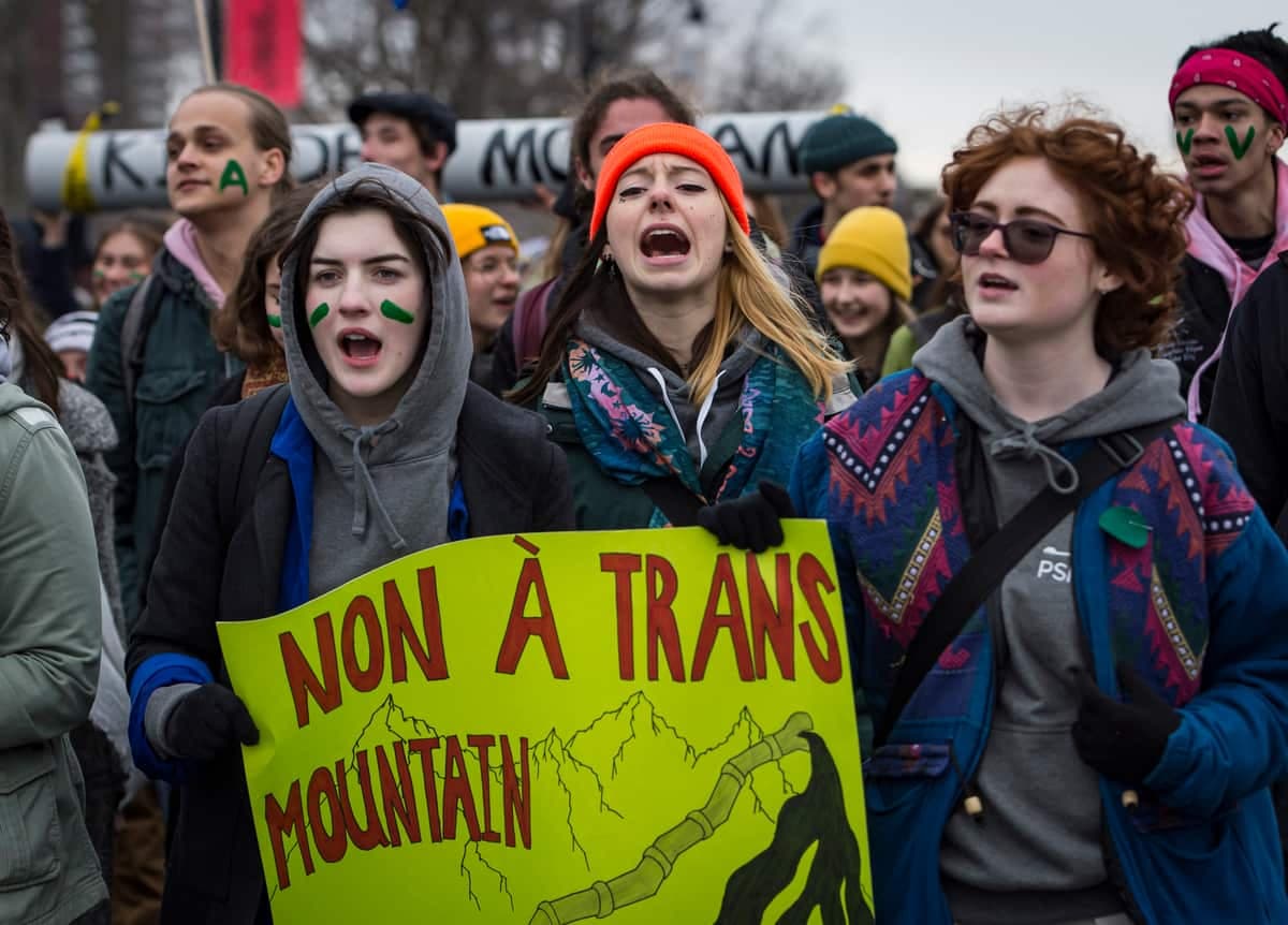 Les manifestations pour dénoncer le projet d'oléoduc Trans Mountain acheté par le gouvernement fédéral se sont multipliées dans les dernières années.