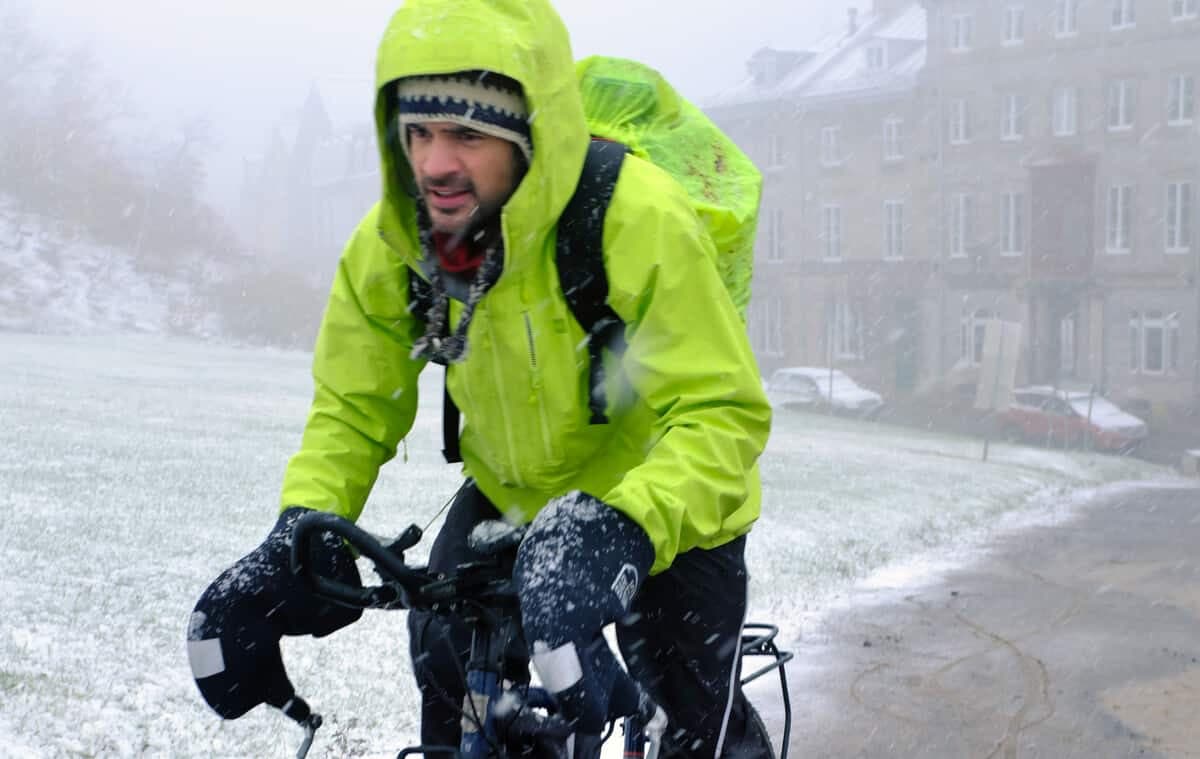 Louis-Joseph Couturier espère pour amasser ainsi 20 000 $ avec son expédition jusqu'à Vancouver. Ce dernier, qui habite dans la région du Bas-Saint-Laurent, devrait se rendre vers la fin de l'hiver si tout se passe comme prévu. Mercredi le 4 novembre 2020