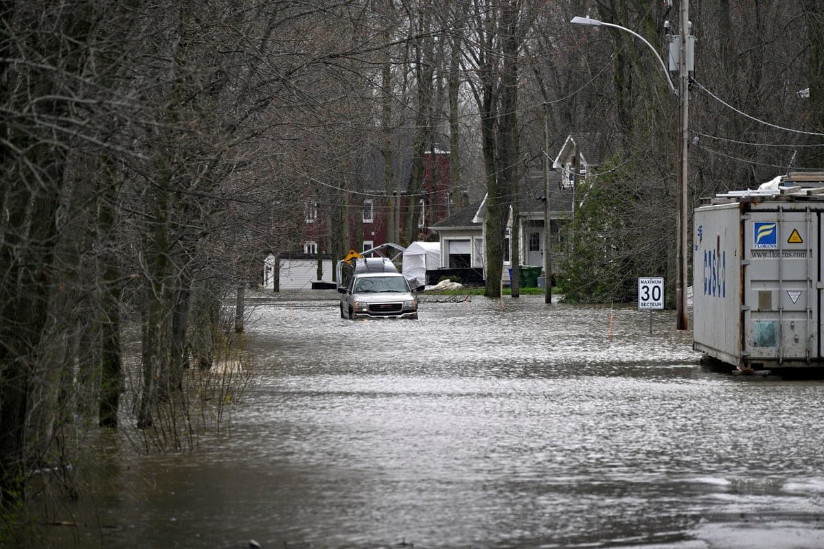 Les inondations, comme celles qui ont frappé plusieurs régions du Québec au début du mois de mai, coûteront de plus en plus cher à l'État.