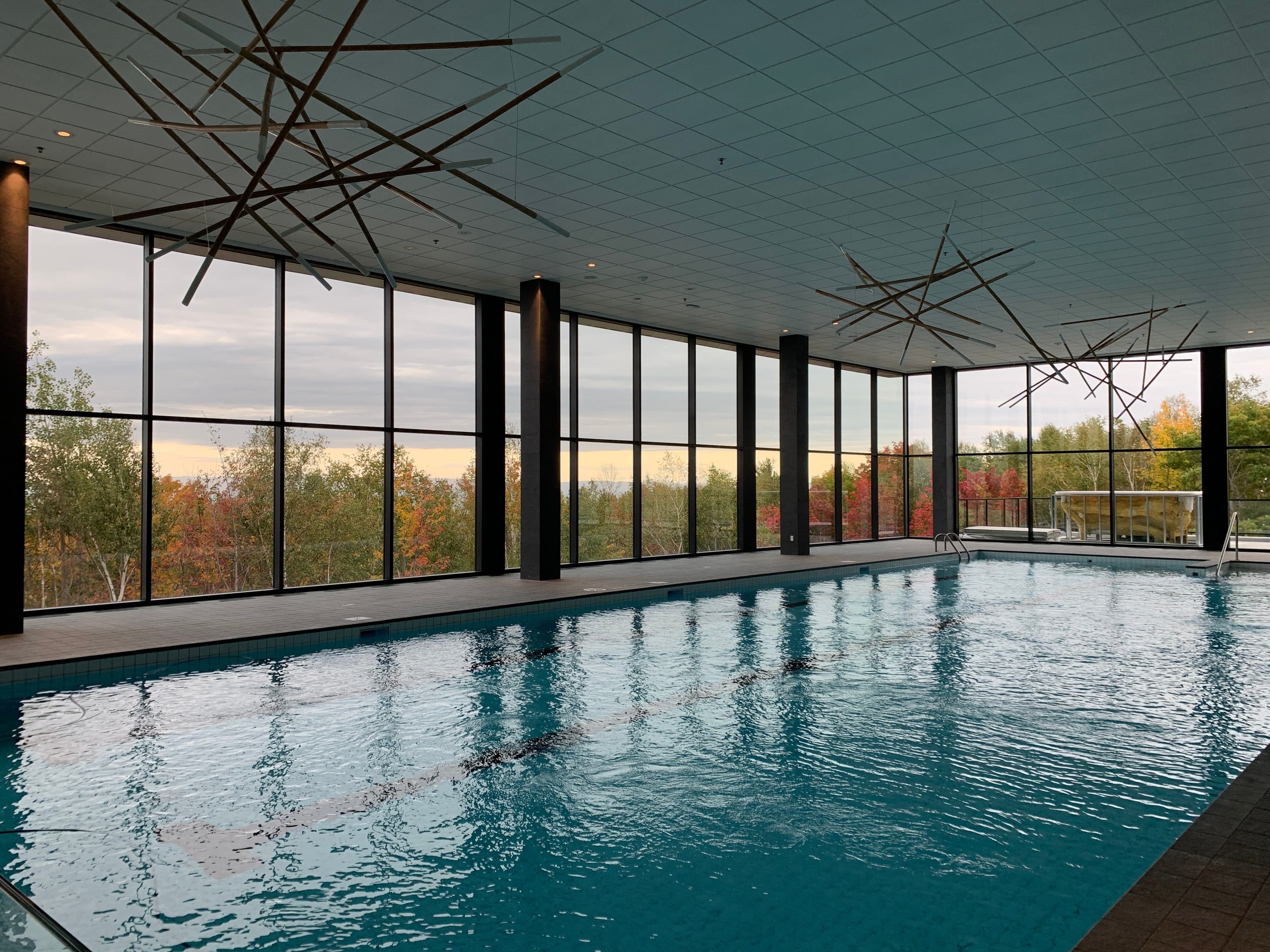 La piscine du Club Med Québec Charlevoix.
