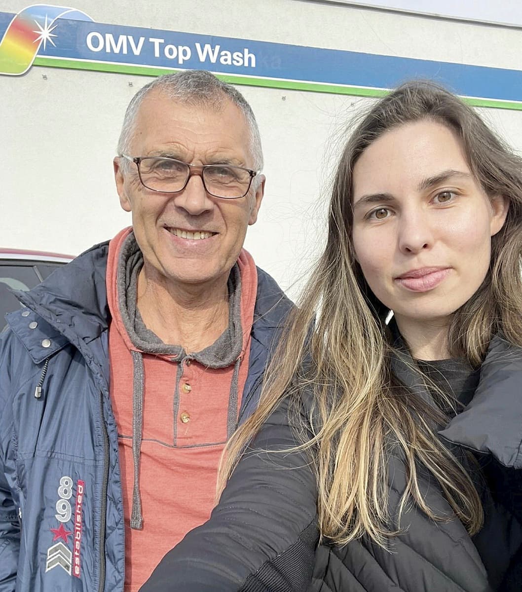 Michelle Dandik Zaale et son père Yuri.