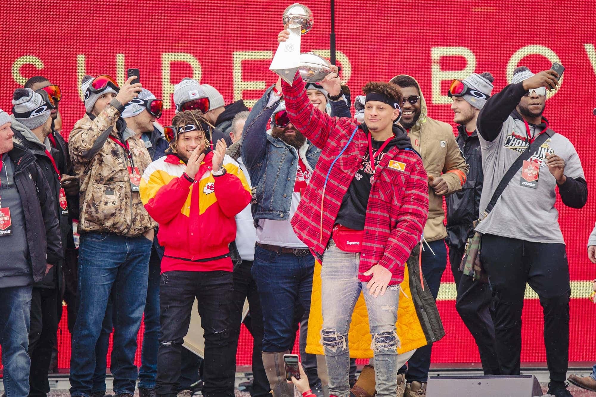 Patrick Mahomes tentera de démontrer que les Chiefs ont fait le bon investissement en lui accordant un riche contrat à long terme.