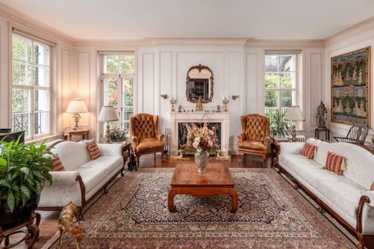 via Engel & Völkers Montréal