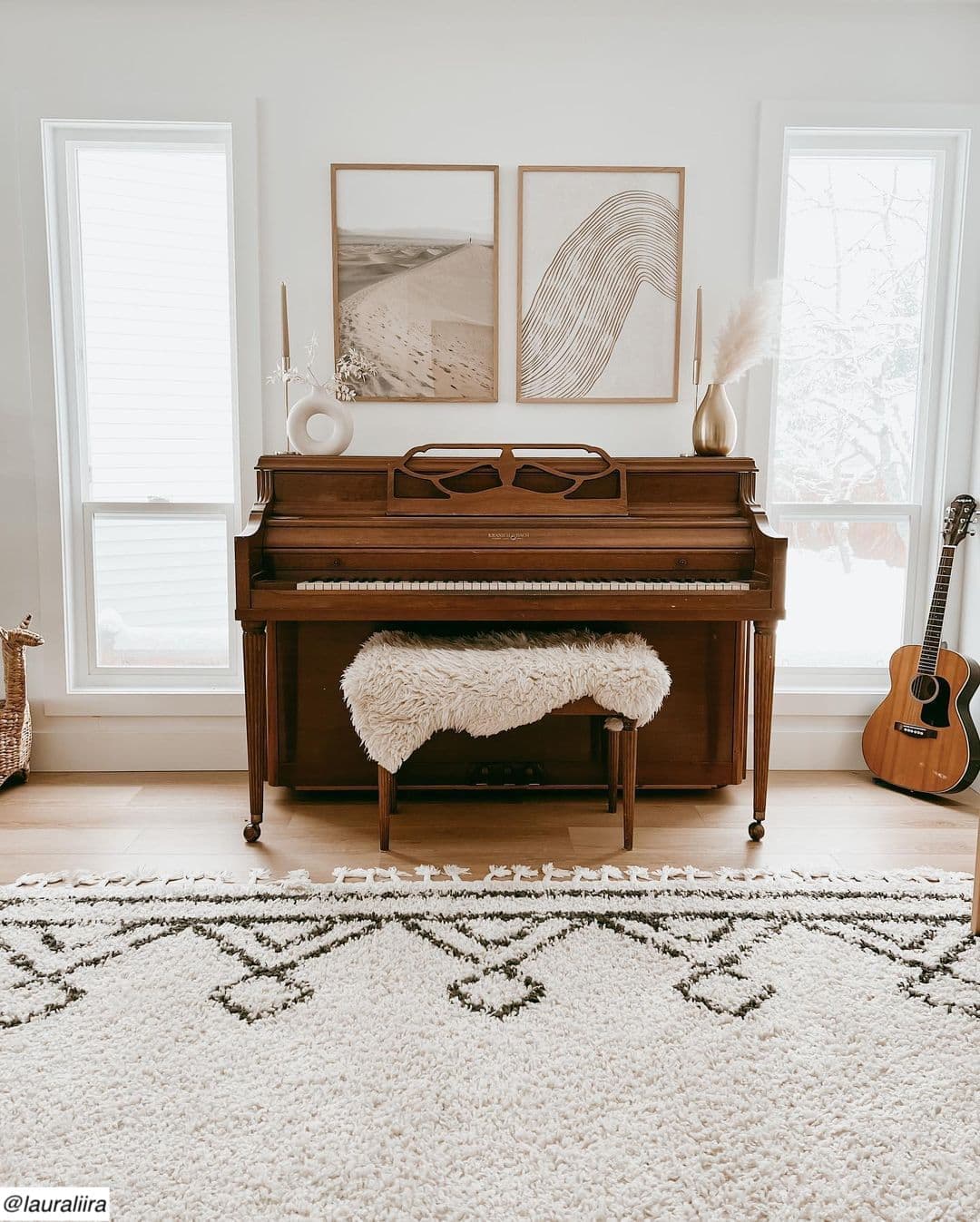 Facebook : Opposite Wall