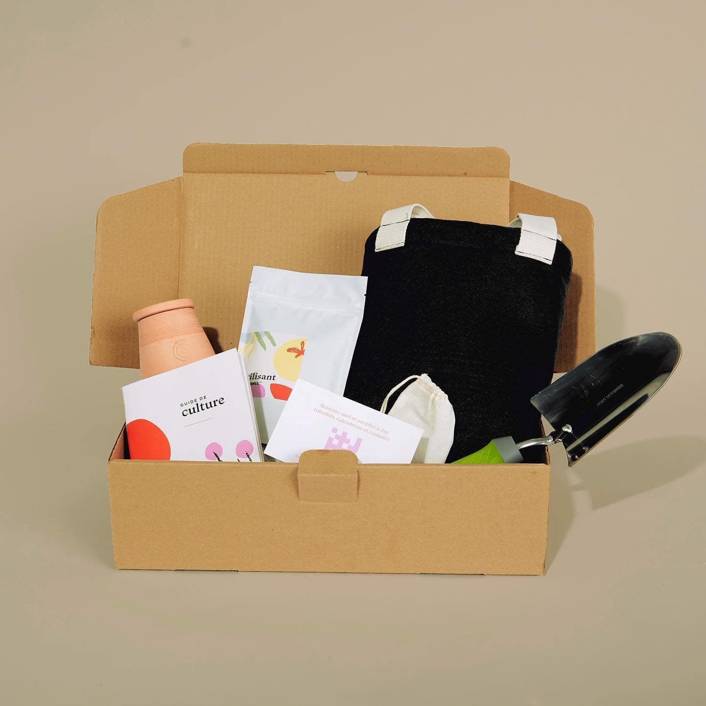 Facebook Les Boîtes Mai