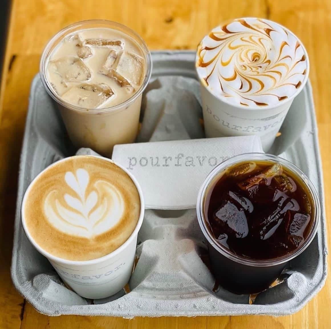 Facebook de Pour Coffee Shop