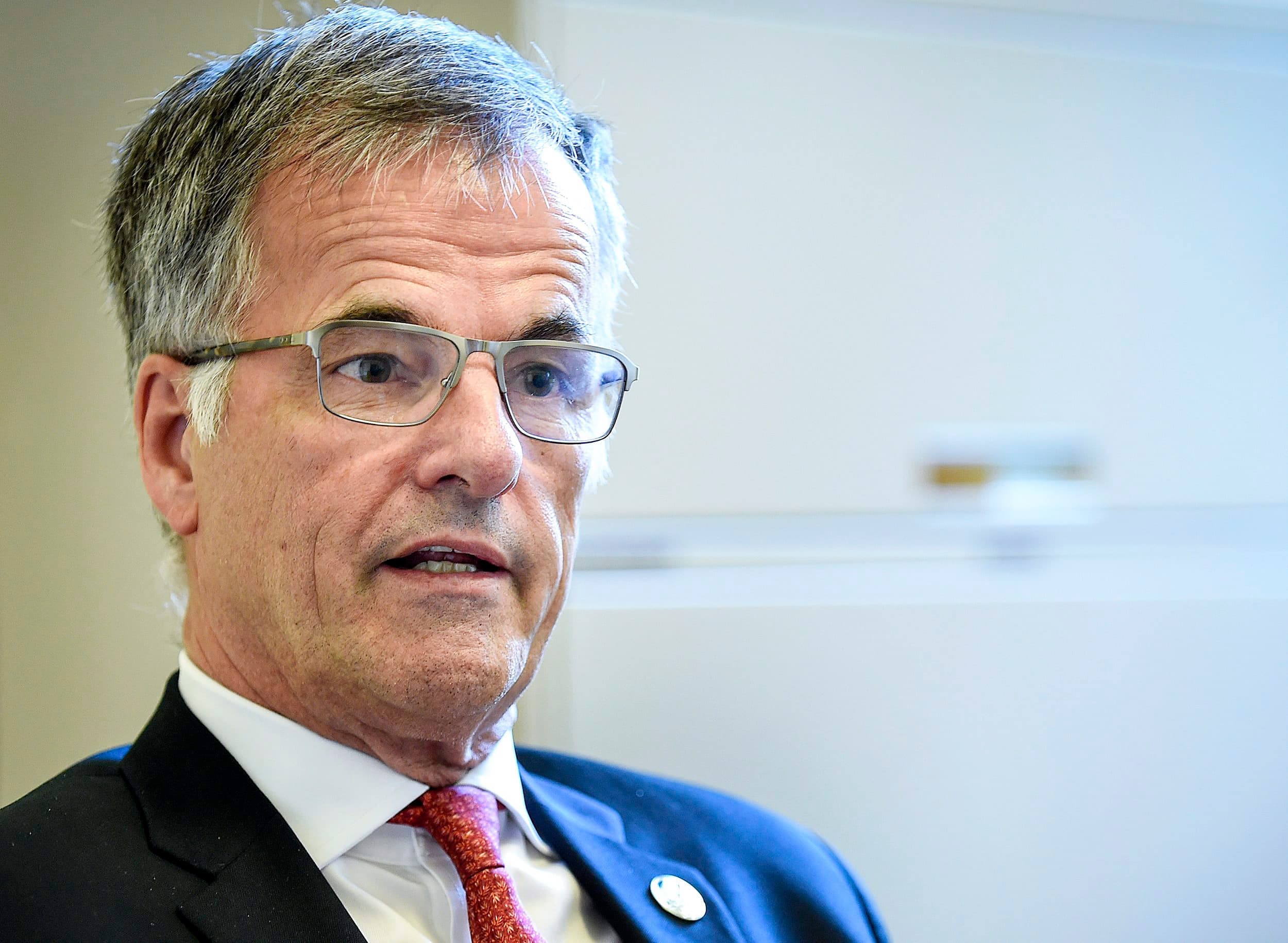 Guy Ouellette, député.