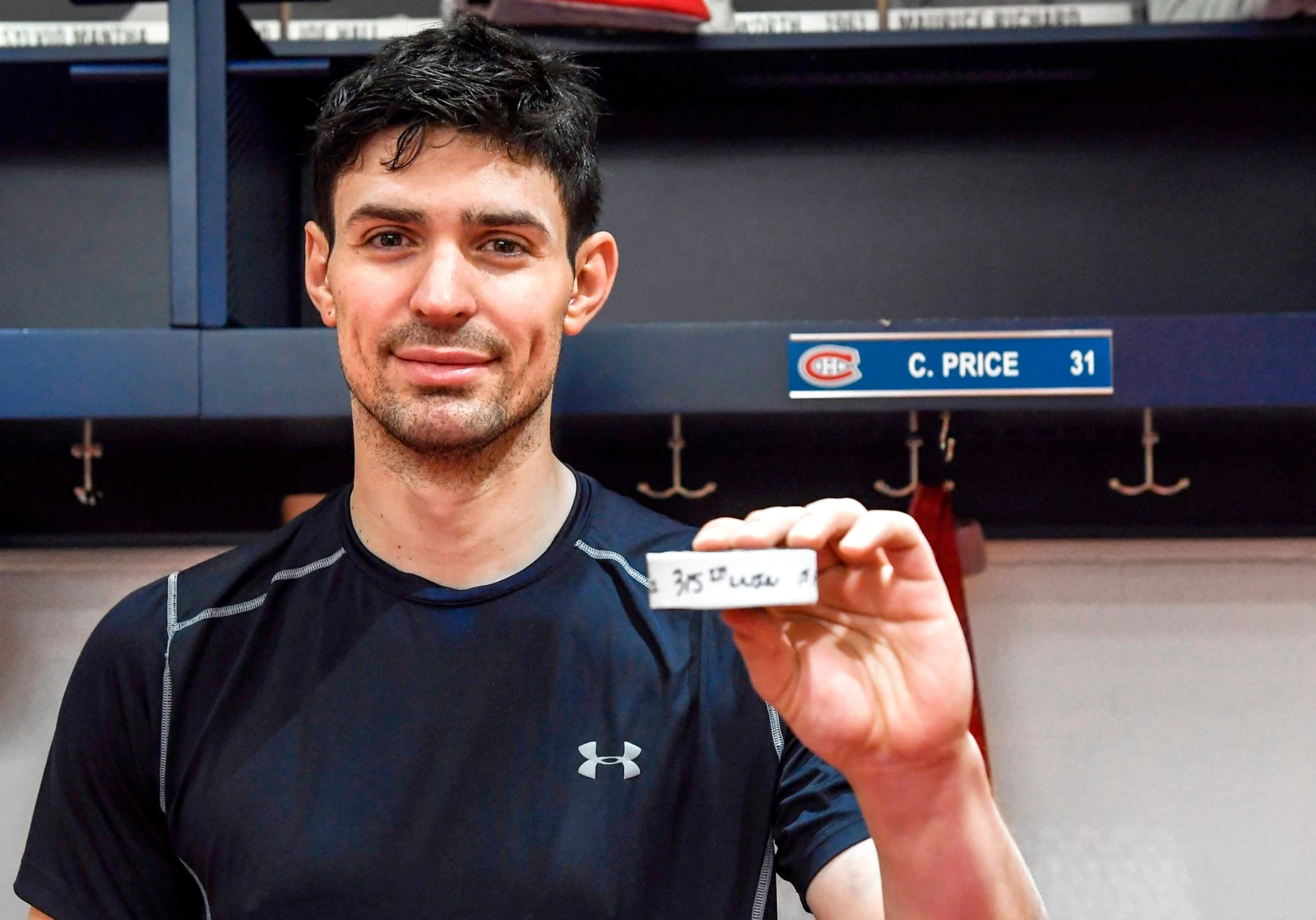 Le gardien vedette du Canadien de Montréal Carey Price n’a pas joué depuis la fin de la saison dernière. On le voit ici dans le vestiaire après le match du 12 mars 2019. Il venait de signer sa 315e victoire et dépasser la marque de Jacques Plante.