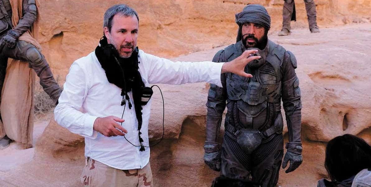 Denis Villeneuve et Javier Bardem sur le plateau de tournage du film Dune