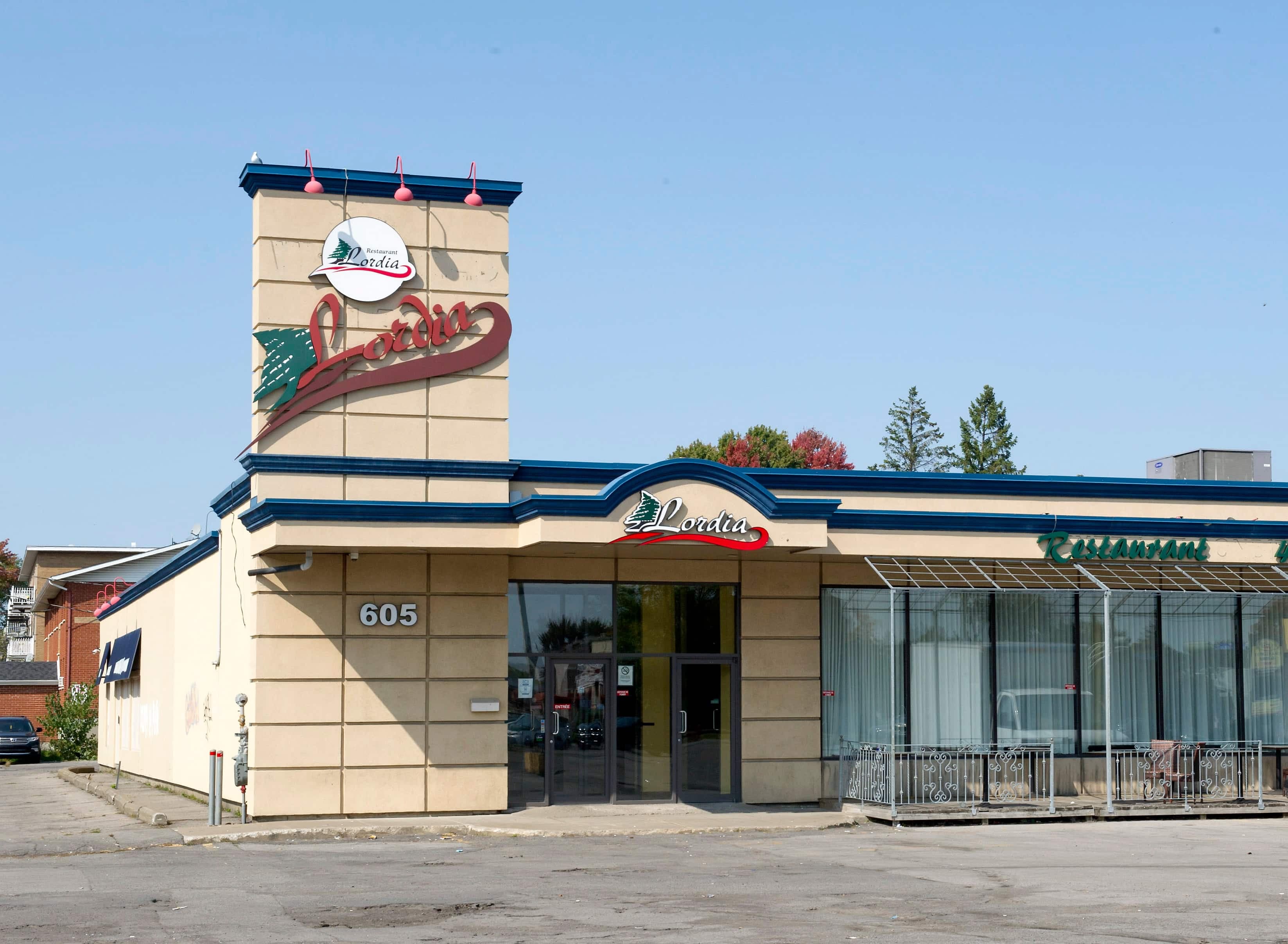 La façade du Lordia, situé sur le boulevard Curé-Labelle.