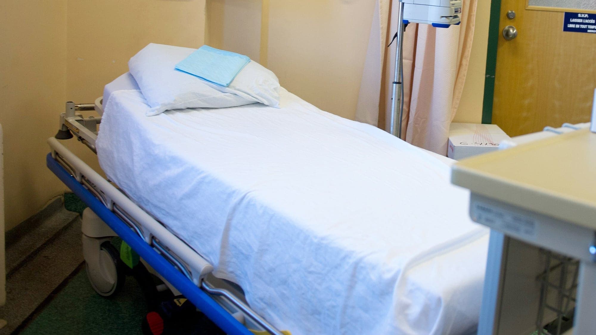 Le taux d’hospitalisations est actuellement beaucoup plus faible que lors de la première vague.