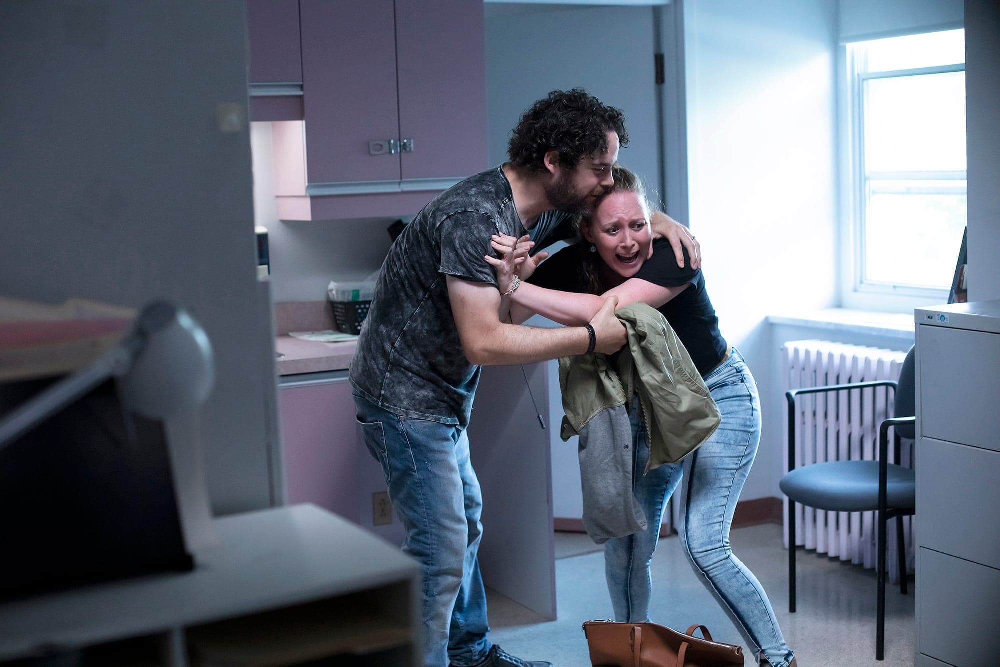 Isabelle Blais et Pierre-Luc Brillant campent un couple vivant au cœur d’un drame.