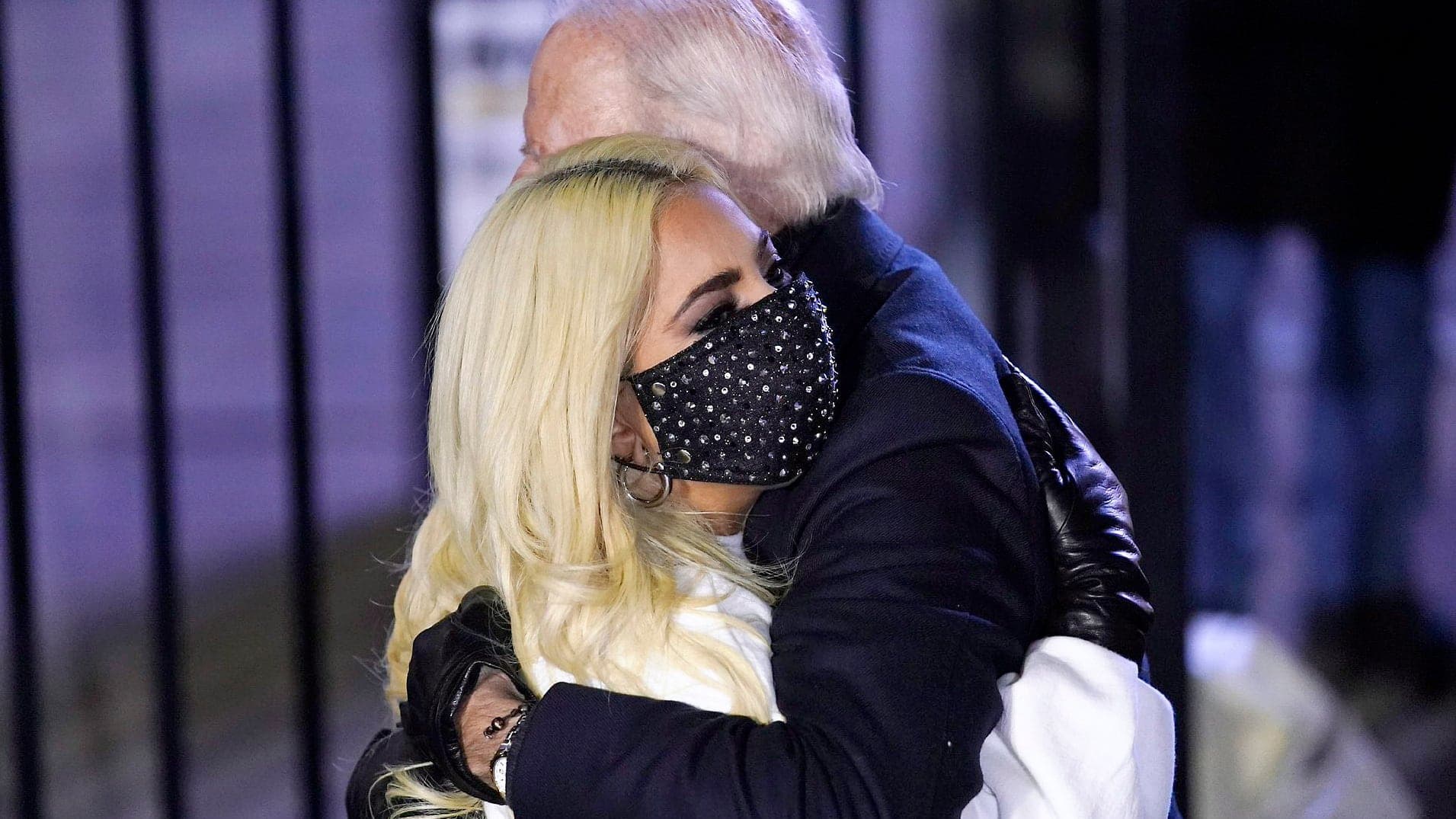 Lady Gaga a publié samedi une photo d’elle avec Joe Biden prise plus tôt cette semaine.