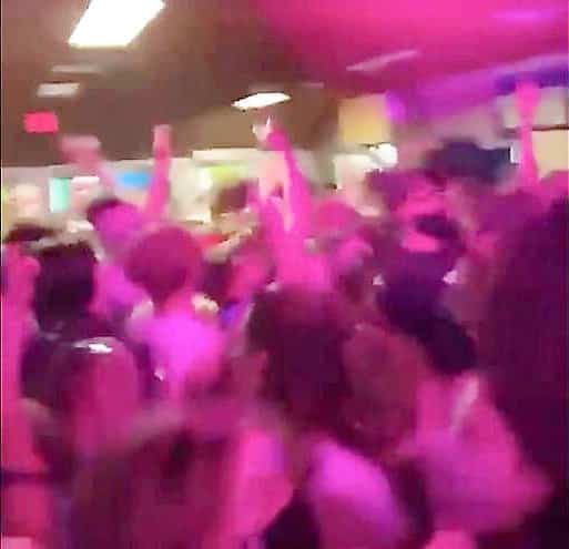 Les images de l’activité sans distanciation sociale à l’école Pointe-Lévy avaient fait beaucoup jaser.