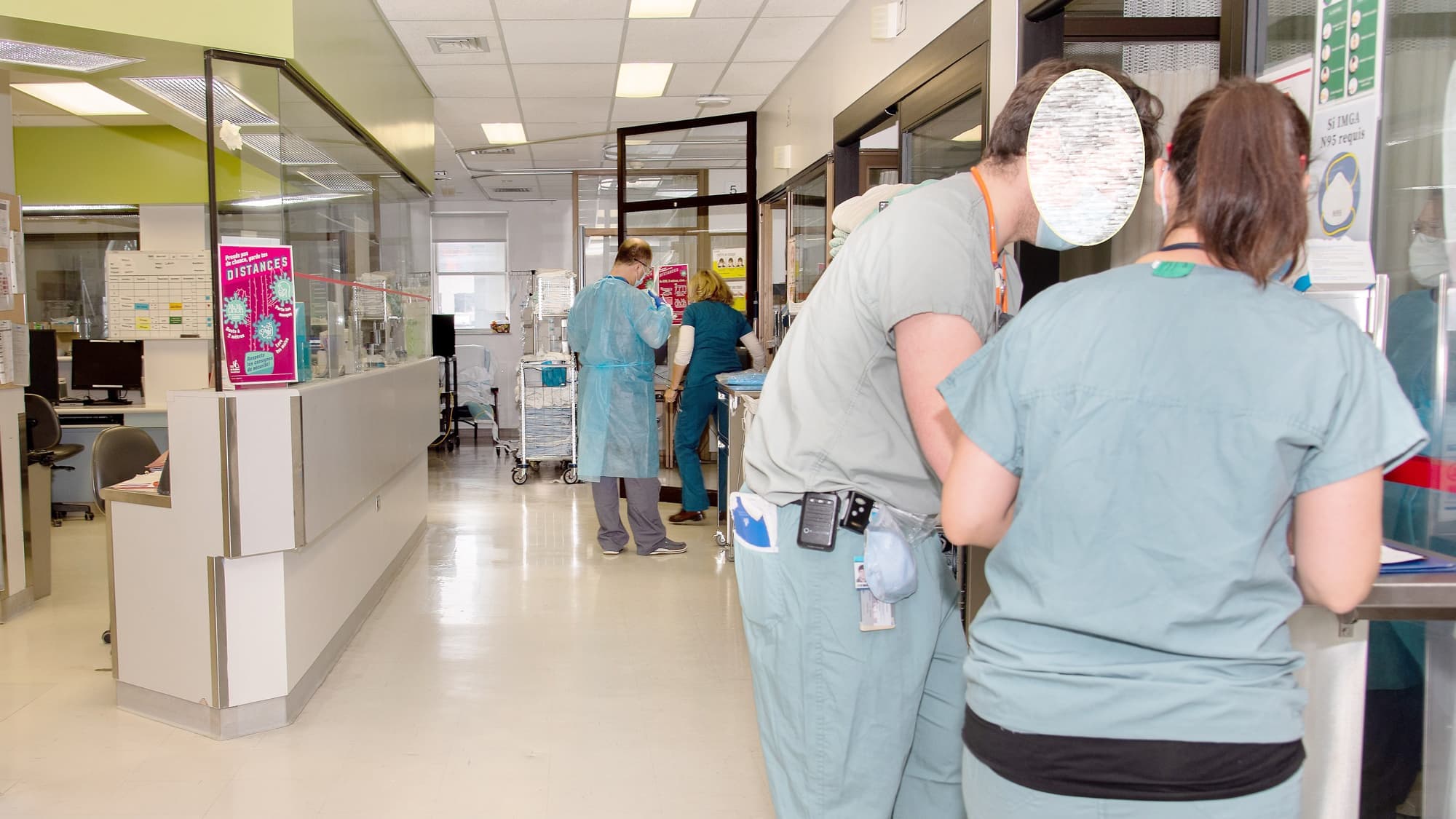 La peur de consulter aux urgences lors de la première vague amène aujourd’hui une charge de travail supplémentaire. Certains patients consultent avec des « pathologies aggravées », nécessitant plus de soins.