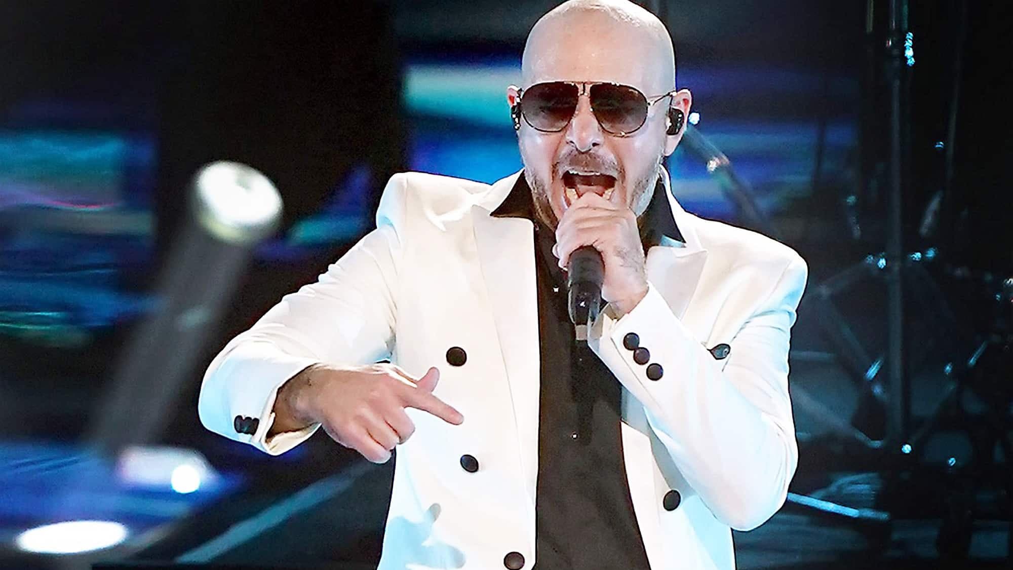 Dans la conversation avec l'employée, Stefano Sollecito indique que le Casino allait lui donner des billets pour les spectacles des chanteurs Pitbull (photo) et Enrique Iglesias.
