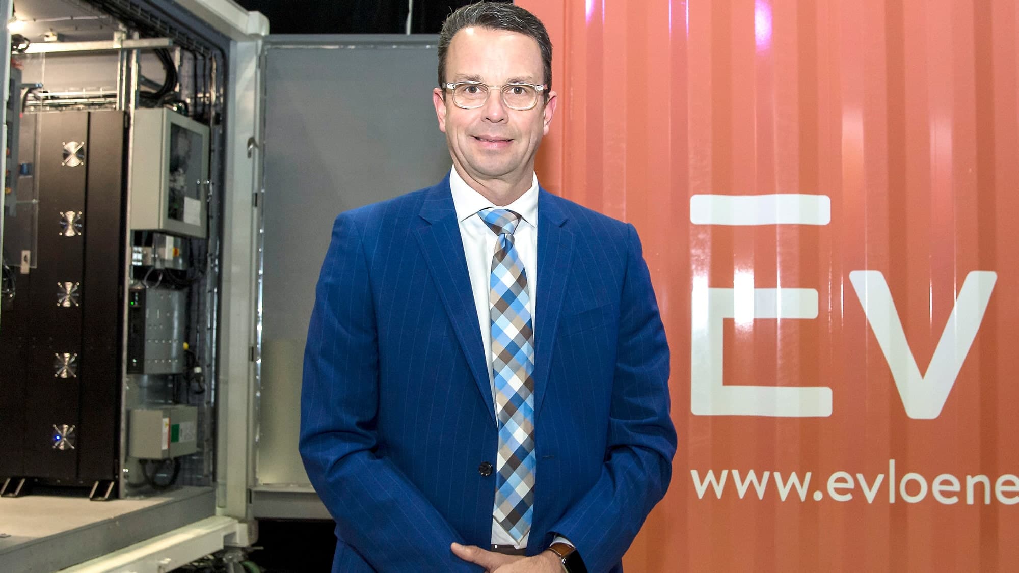 David Murray, chef de l’innovation d’Hydro-Québec et président d’Hydro-Québec Production, mardi, à Varennes, en Montérégie, où est installée Evlo, la nouvelle filiale de la société d’État. Il soutient que la technologie d’Evlo est plus sécuritaire.