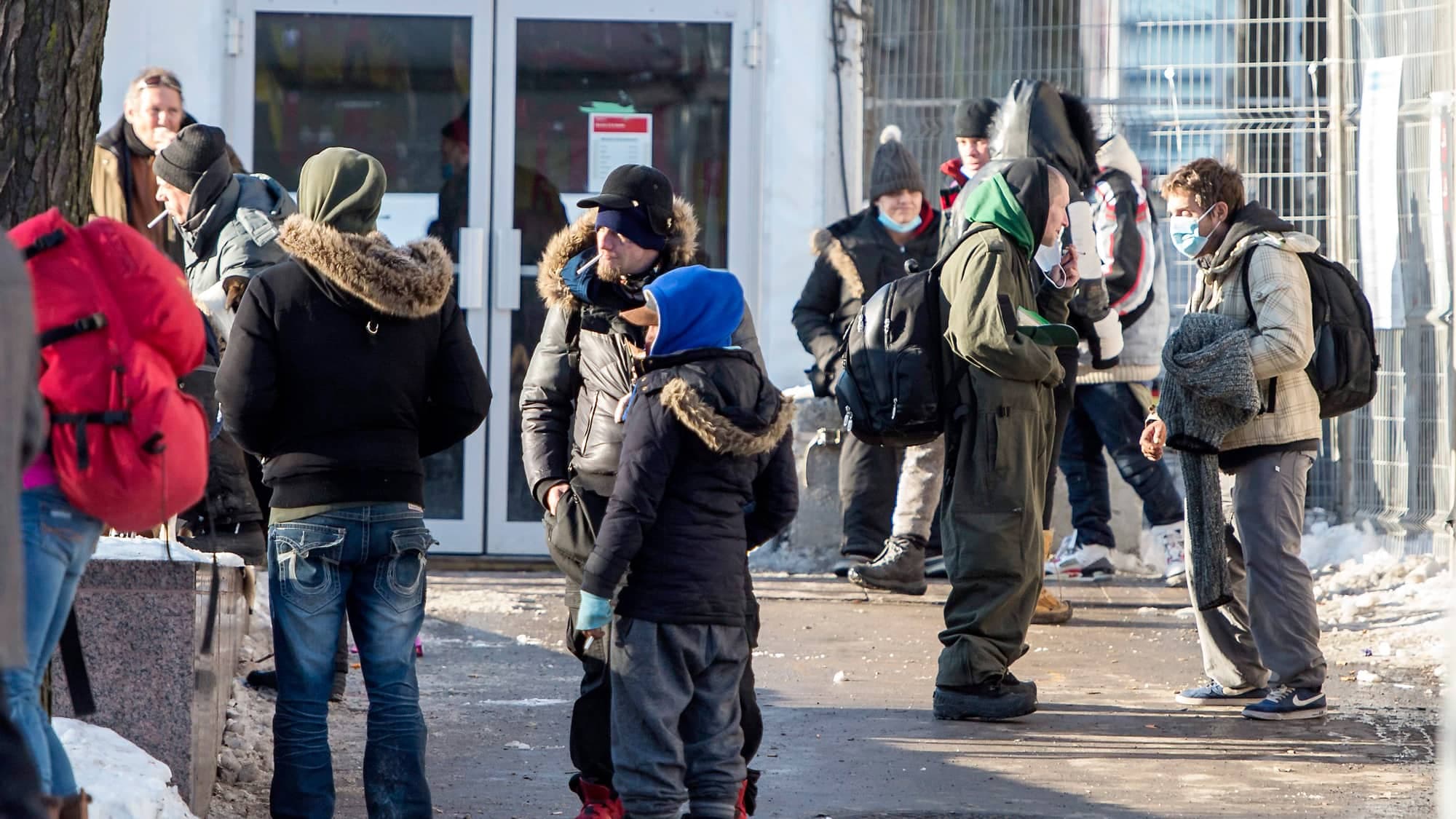 Les refuges débordaient avant même le couvre-feu.
