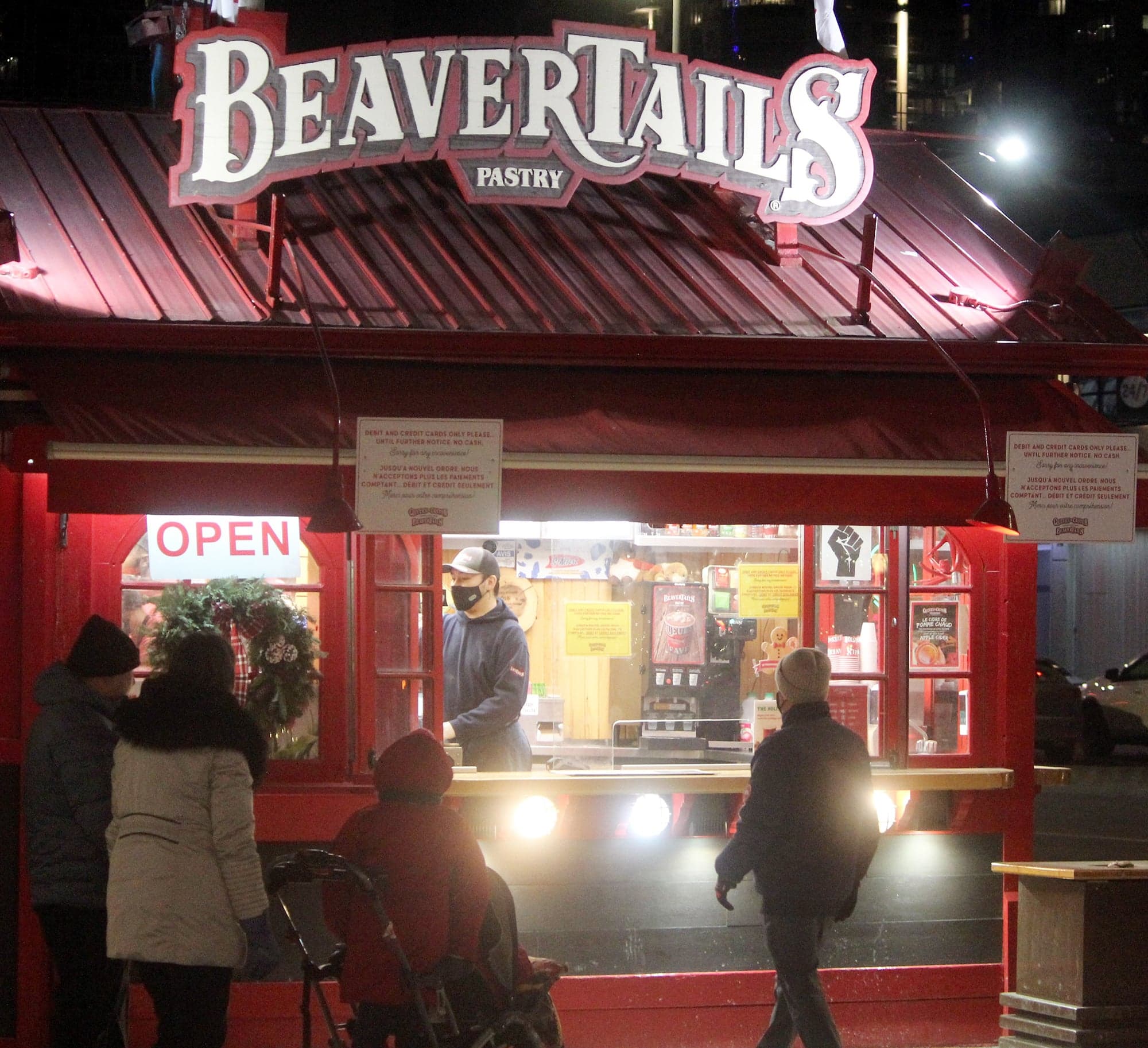 Hier, à Ottawa, plusieurs citoyens profitaient du Marché By.