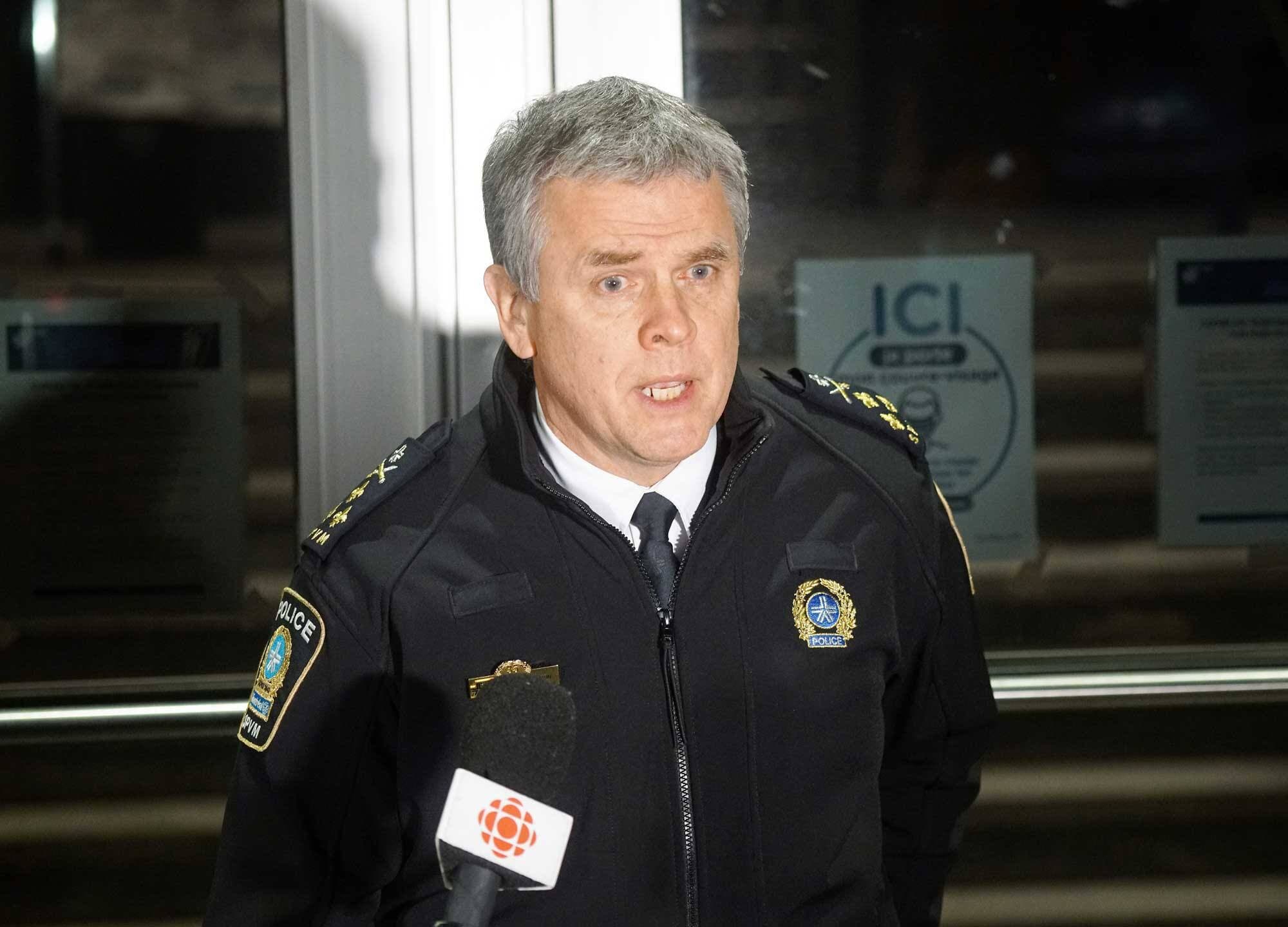 Le directeur du Service de police de la Ville de Montréal a offert ses excuses publiques hier à Mamadi III Fara Camara, le disculpant totalement.