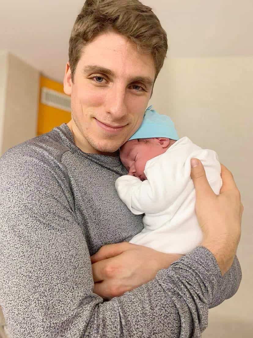 Le hockeyeur et sa conjointe Catherine Lamonde ont accueilli dans leur famille le petit William, né le 3 février dernier.